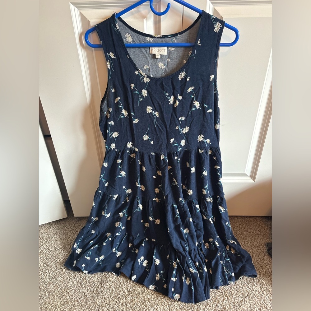 APRICOT Gray Floral Dress